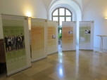 Informationsrollbanner und Informationsstand zur Veranstaltung "Die bayerische Justiz - Deine Zukunft"
